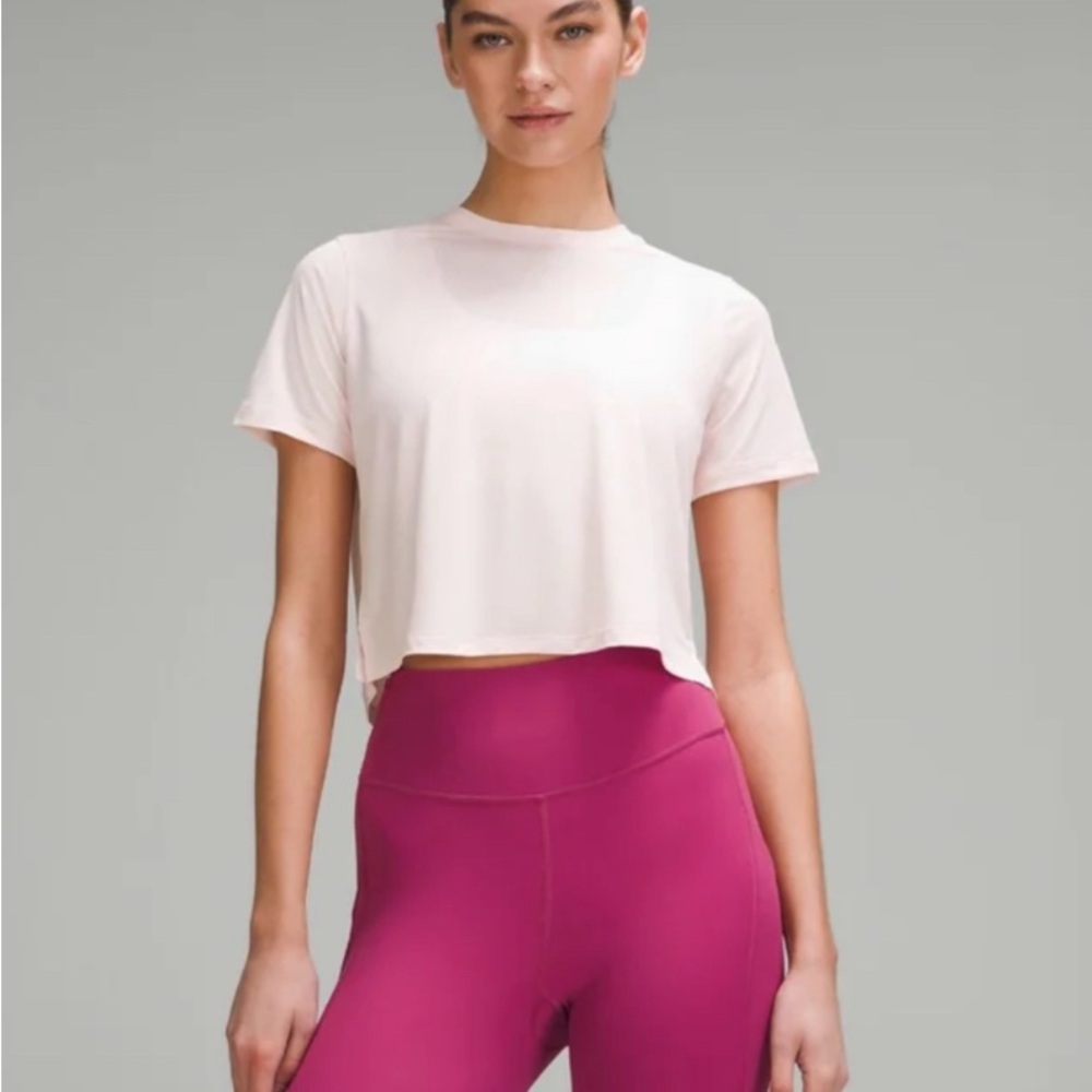 lululemon strawberry milkshake ultralight waist length t shirt